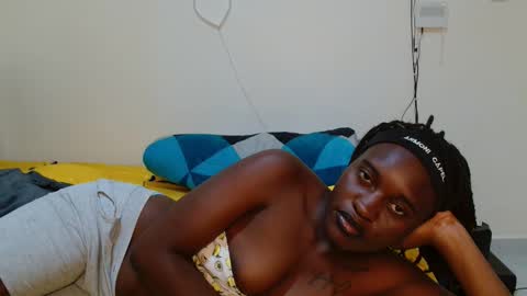 broken_haloo online show from 03/25/26, 02:06