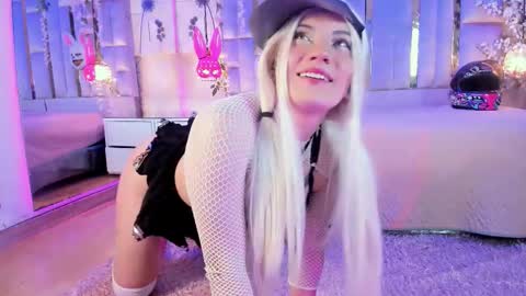 Snapshot of broklin_white23 chatting on 09/14/25, 12:48     online show from 09/14/25, 12:48