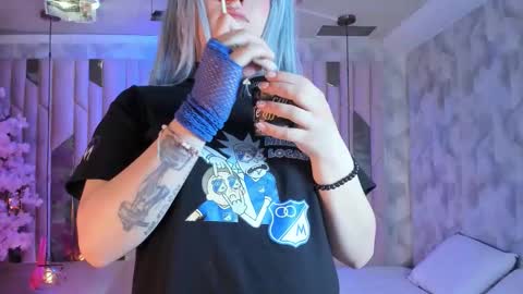     online show from 02/01/26, 03:32