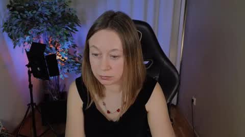 Snapshot of brooke_evans_ chatting on 03/08/25, 11:49 Brooke online show from 03/08/25, 11:49