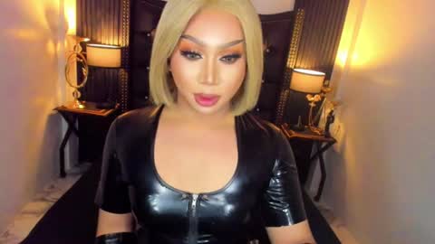 My name is Miss- SAVANNA im a open-minded model with a passion for exploring my sexuality. I love to interact with my viewers online show from 06/22/26, 06:49