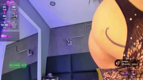 Brooke online show from 12/01/25, 04:34