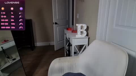 Snapshot of brookebee27 chatting on 12/20/24, 01:03 brookebee online show from 12/20/24, 01:03