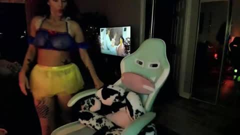 Brooke Summer xo online show from 10/31/25, 03:07