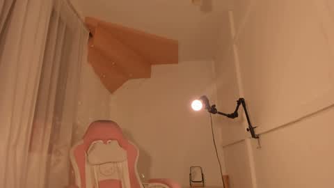 Snapshot of brooklyn_baby_ chatting on 01/02/25, 02:11 Nat Independent model Please help me to reach 200 thumbs up online show from 01/02/25, 02:11