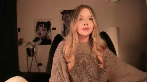 Snapshot of brooklyn_baby_ chatting on 02/14/26, 05:26 Nat Independent model Please help me to reach 200 thumbs up online show from 02/14/26, 05:26