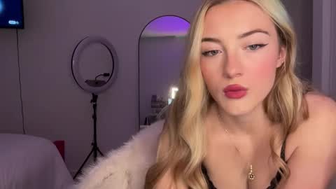 brookyxo online show from 12/31/24, 04:16