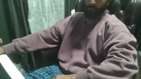 brownbd32 online show from 12/18/24, 11:08