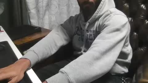 brownbd32 online show from 01/21/25, 11:13