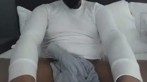 brownbd32 online show from 01/23/25, 09:18