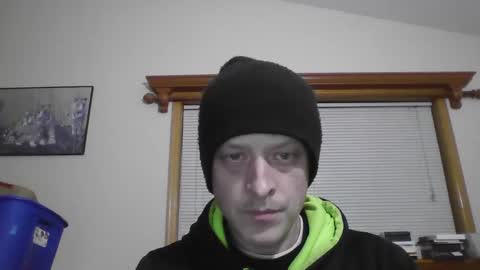 Snapshot of browndog5580 chatting on 12/01/24, 11:47 browndog5580 online show from 12/01/24, 11:47