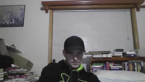 Snapshot of browndog5580 chatting on 12/18/24, 03:15 browndog5580 online show from 12/18/24, 03:15