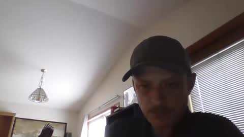 Snapshot of browndog5580 chatting on 05/05/26, 11:46 browndog5580 online show from 05/05/26, 11:46