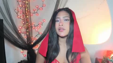 Snapshot of browngirl69 chatting on 10/28/25, 02:37 miss muller online show from 10/28/25, 02:37
