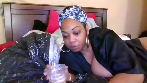 brownroundrenee online show from 12/03/25, 11:30