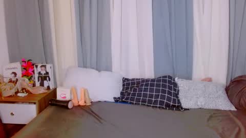 Roberta  GODDESS OF PLEASURE AND SEXUALDESIRE   online show from 09/17/25, 07:54