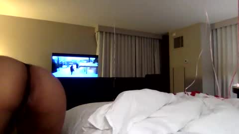 Snapshot of brownsugarbabe_x chatting on 02/15/26, 09:08 Jania Daddy online show from 02/15/26, 09:08