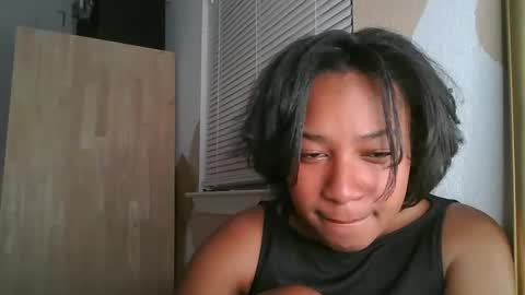 Snapshot of brownsugarcutie3 chatting on 10/20/25, 10:54 Brownsuagrcutie online show from 10/20/25, 10:54