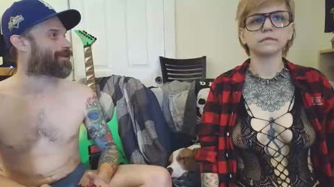 Snapshot of brt37 chatting on 03/05/26, 01:34 Canadiantryoncouple online show from 03/05/26, 01:34