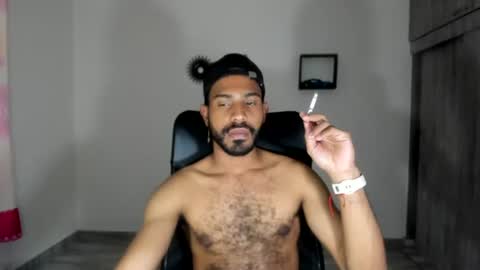 Snapshot of bruce_1111 chatting on 06/11/26, 10:30 bruce_1111 online show from 06/11/26, 10:30