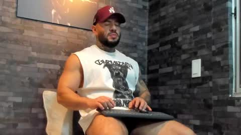 Snapshot of brucedallas chatting on 05/15/26, 11:34 brucedallas online show from 05/15/26, 11:34