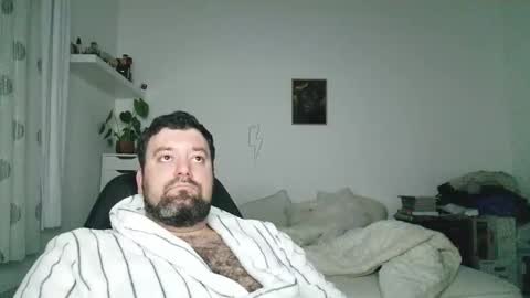 Snapshot of brucemf chatting on 09/29/25, 07:08 Bruce online show from 09/29/25, 07:08