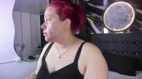Bruja SCarlata online show from 10/10/25, 10:03