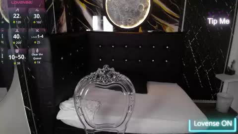 Bruja SCarlata online show from 10/22/25, 10:15