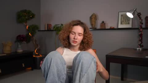 Snapshot of brunaeveritt chatting on 04/16/26, 09:39 Tess online show from 04/16/26, 09:39