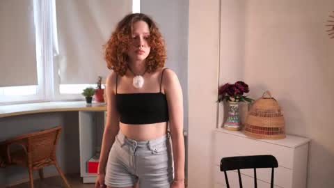 Snapshot of brunaeveritt chatting on 05/15/26, 02:13 Tess online show from 05/15/26, 02:13