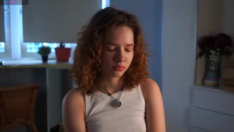Snapshot of brunaeveritt chatting on 06/18/26, 02:21 Tess online show from 06/18/26, 02:21