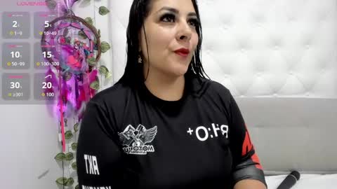 Bruna royale  online show from 04/15/26, 07:58