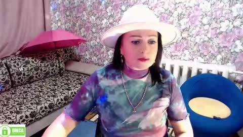 Julia online show from 12/21/24, 11:34