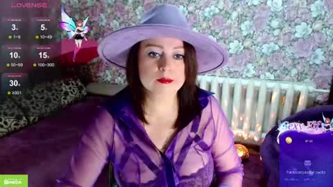 Snapshot of brunette7786 chatting on 06/28/26, 09:21 Julia online show from 06/28/26, 09:21