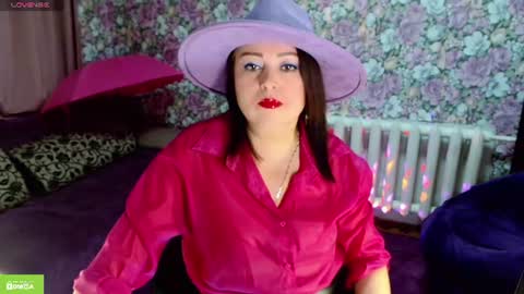 Snapshot of brunette7786 chatting on 08/09/26, 09:31 Julia online show from 08/09/26, 09:31