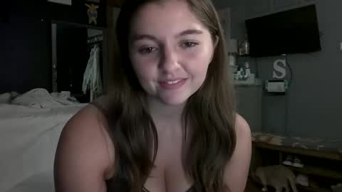 brunettebaby040 online show from 09/29/25, 06:29
