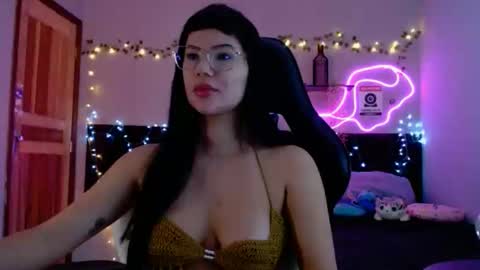 Snapshot of brunettebr00 chatting on 04/08/26, 09:09 Brunutte online show from 04/08/26, 09:09