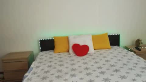 Ellis online show from 02/10/25, 05:25