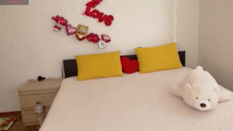 Ellis online show from 11/16/25, 06:19