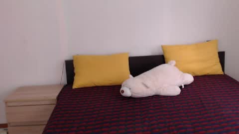 Ellis online show from 04/06/26, 06:03