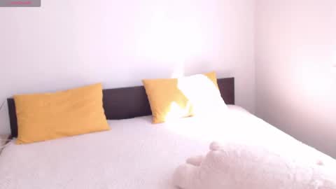 Snapshot of brunettgirl_ chatting on 05/05/26, 06:54 Ellis online show from 05/05/26, 06:54