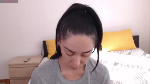 Snapshot of brunettgirl_ chatting on 06/01/26, 06:04 Ellis online show from 06/01/26, 06:04