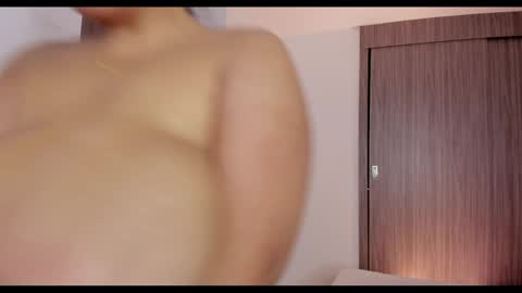 Snapshot of brunnahart chatting on 12/12/24, 02:37     online show from 12/12/24, 02:37