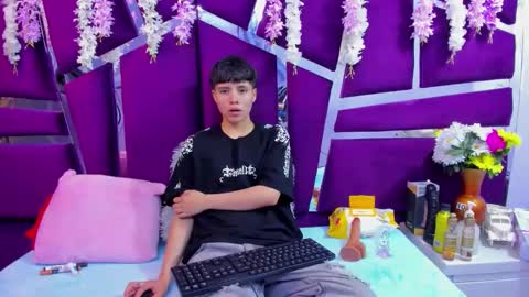 Snapshot of bruno_cruz chatting on 11/19/25, 02:11 Bruno Cruz online show from 11/19/25, 02:11