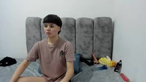 Snapshot of bruno_cruz chatting on 03/27/26, 03:01 Bruno Cruz online show from 03/27/26, 03:01