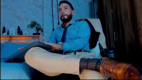 Snapshot of bruno_woods chatting on 12/11/24, 06:09 Andres Suarez online show from 12/11/24, 06:09