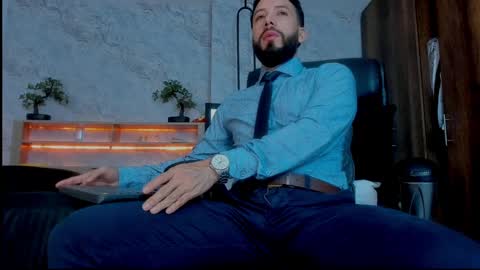 Snapshot of bruno_woods chatting on 03/01/25, 11:50 Andres Suarez online show from 03/01/25, 11:50