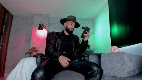 Andres Suarez online show from 12/05/25, 12:36