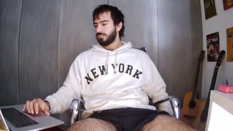 Snapshot of brunobaibe chatting on 01/12/25, 05:22 brunobaibe online show from 01/12/25, 05:22