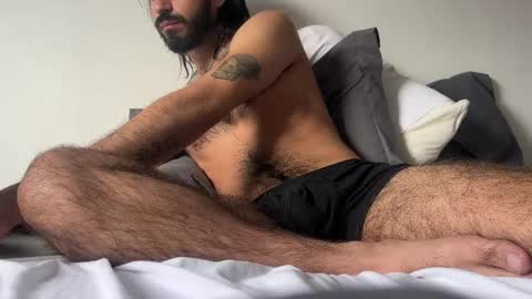 Sebastian online show from 05/06/26, 02:22